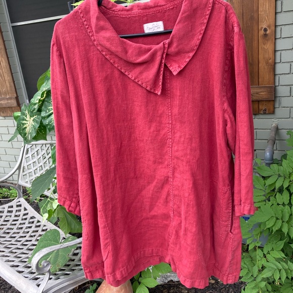Mosaic red linen top, large in size. - Picture 2 of 8